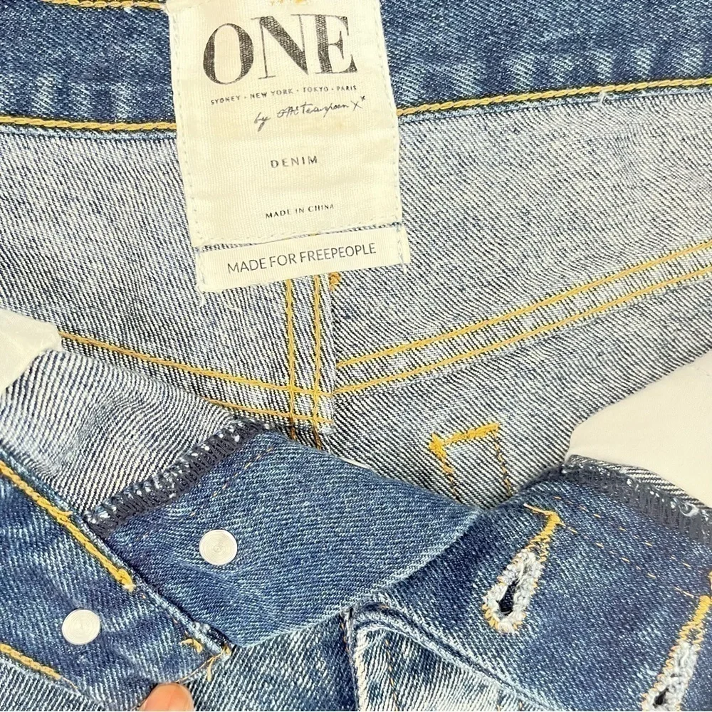 ONE Teaspoon x Free‎ People Outlaw Distress Long Rise Denim Shorts size 2